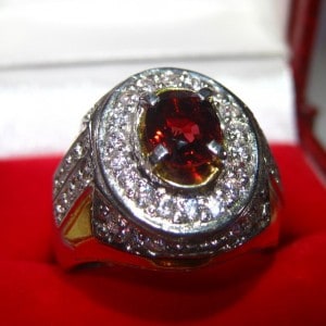 IMCincin Batu Mulia Spinel