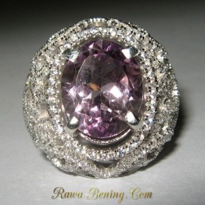 cincin permata