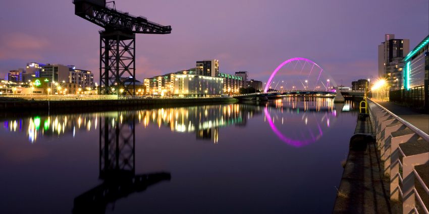 Foto Kota Glasgow Saat Malam Hari